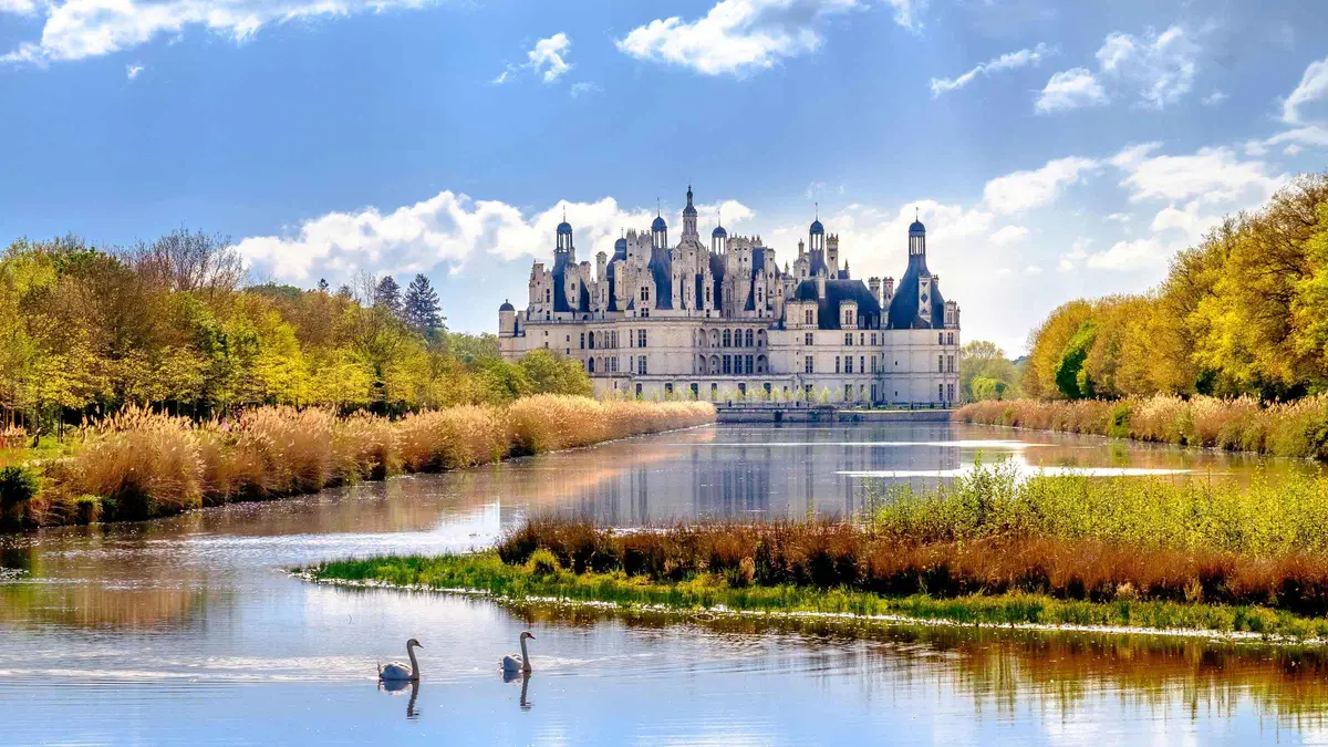 Chateau de Chenonceau spanning the River Cher on a Loire Valley castles tour from Paris with wine tasting