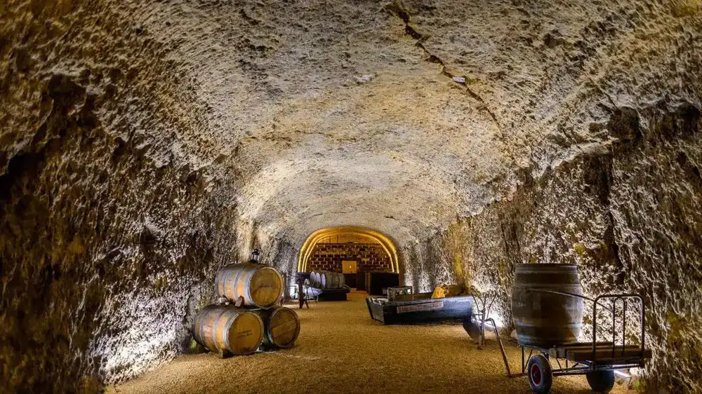 Troglodyte wine cave in Amboise, a wine stop to add to a Loire Valley castles tour
